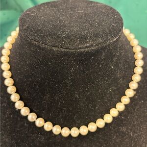 Elegant 16” Pearl Necklace